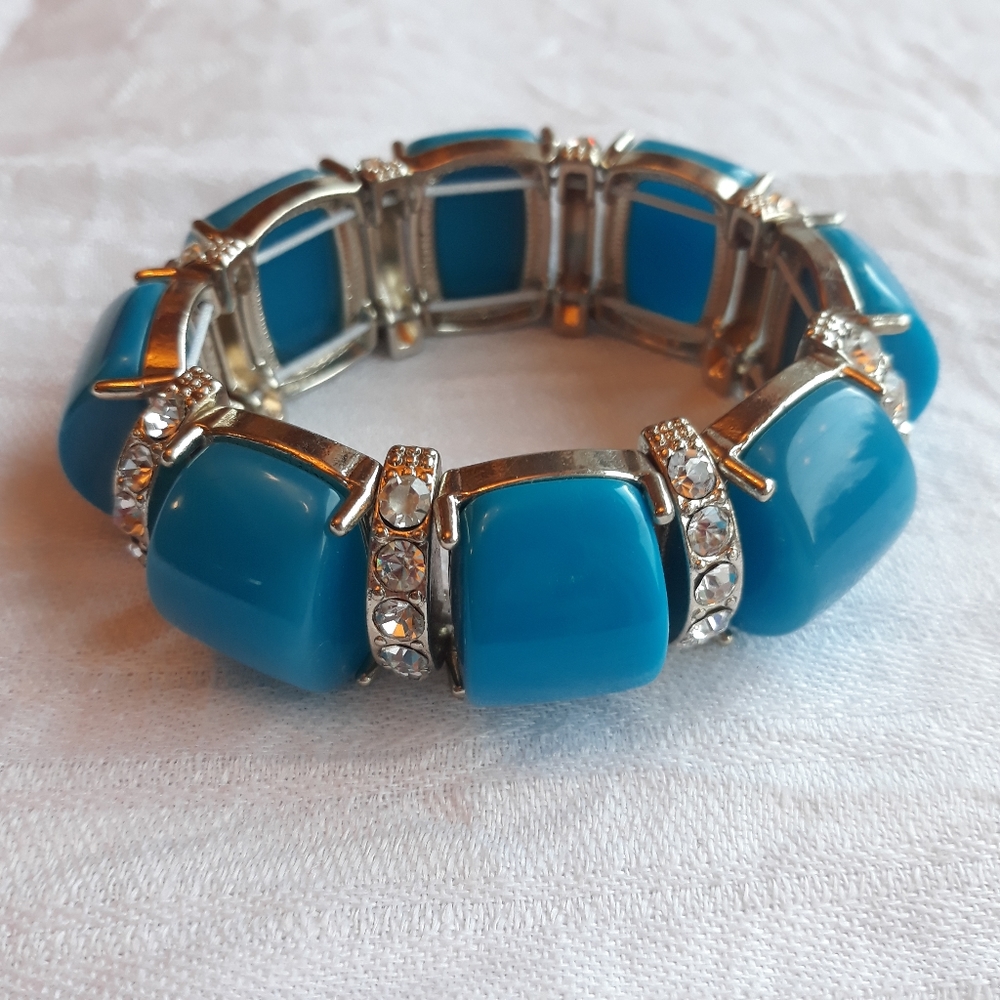 BR Factory Costume jewelry bracelet
